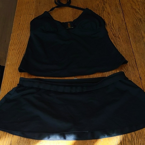 Merona Other - MERONA LADIES SIZE MEDIUM BLACK TANKINI W\ SKIRT